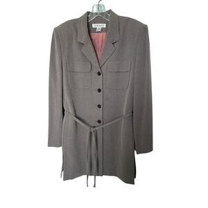 Chaus Excellent Condition Women’s Gray 
Pants Suit Size 10